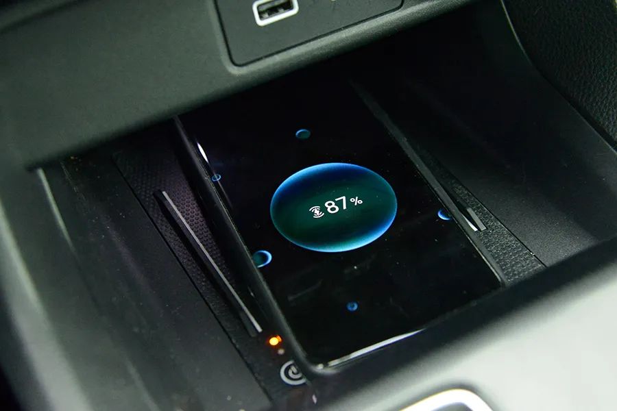 收敛“锋芒”的新思域，还是一个老玩意儿