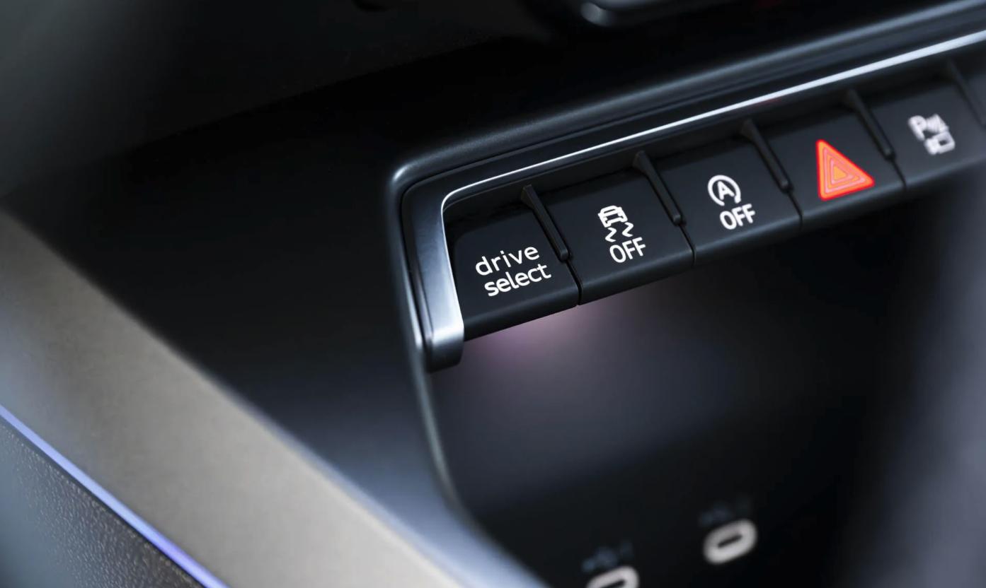 奥迪s3升级rs3外观,奥迪s3老款改最新款车灯