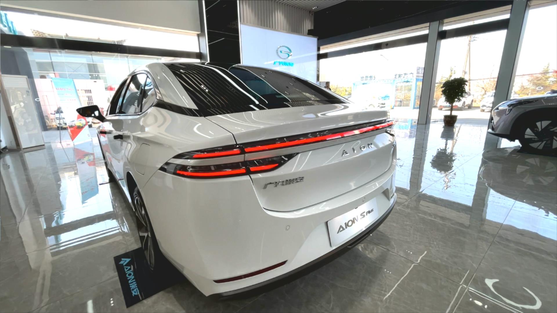 广汽埃安splus2022款有什么变化,广汽埃安aionsplus续航测试