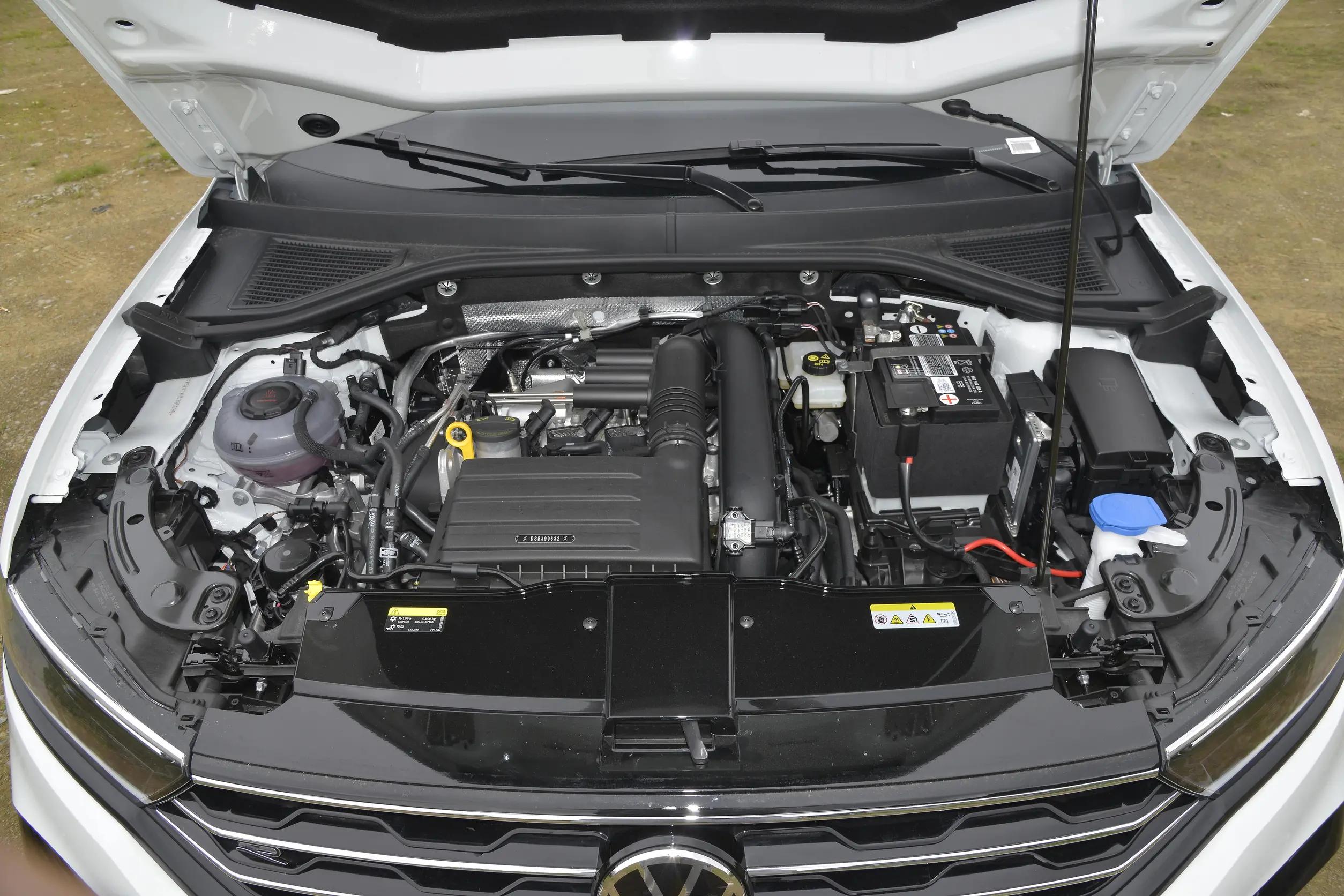 t-roc探歌2020款280tsidsg两驱r-linepro,新款大众T-ROC探歌