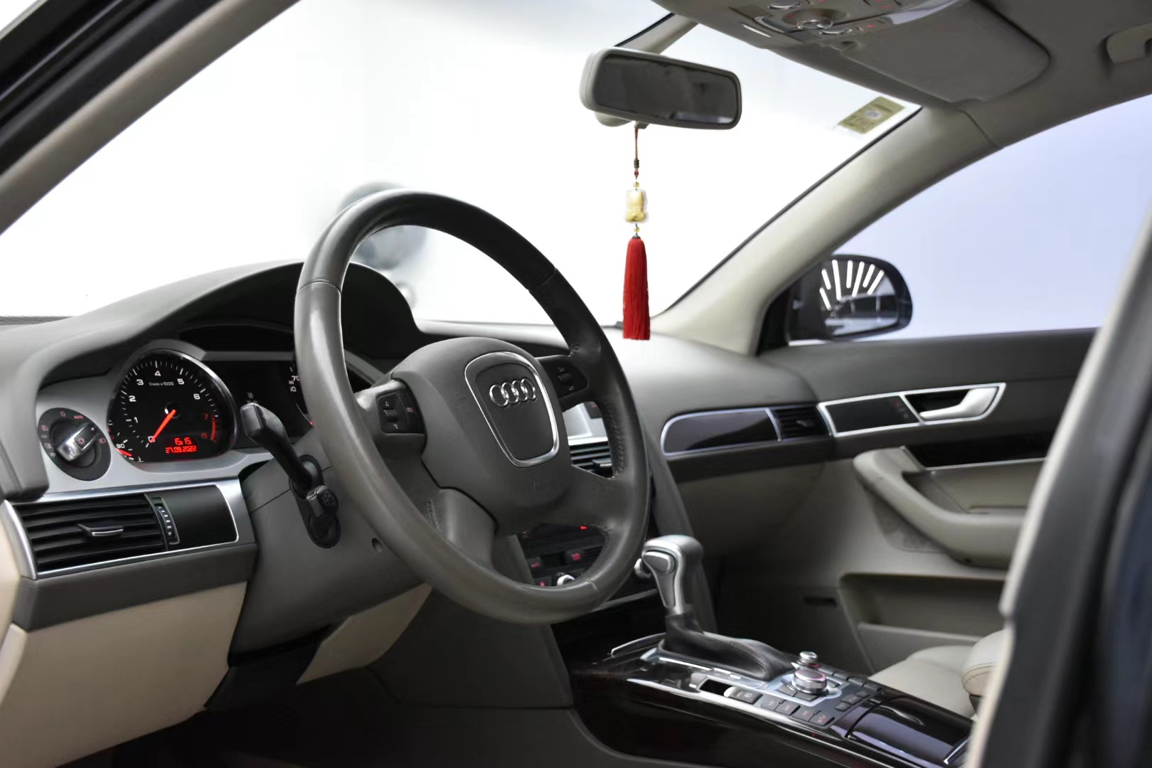 老款到新款奥迪a6l值得买吗,老款奥迪a6l哪款值得购买