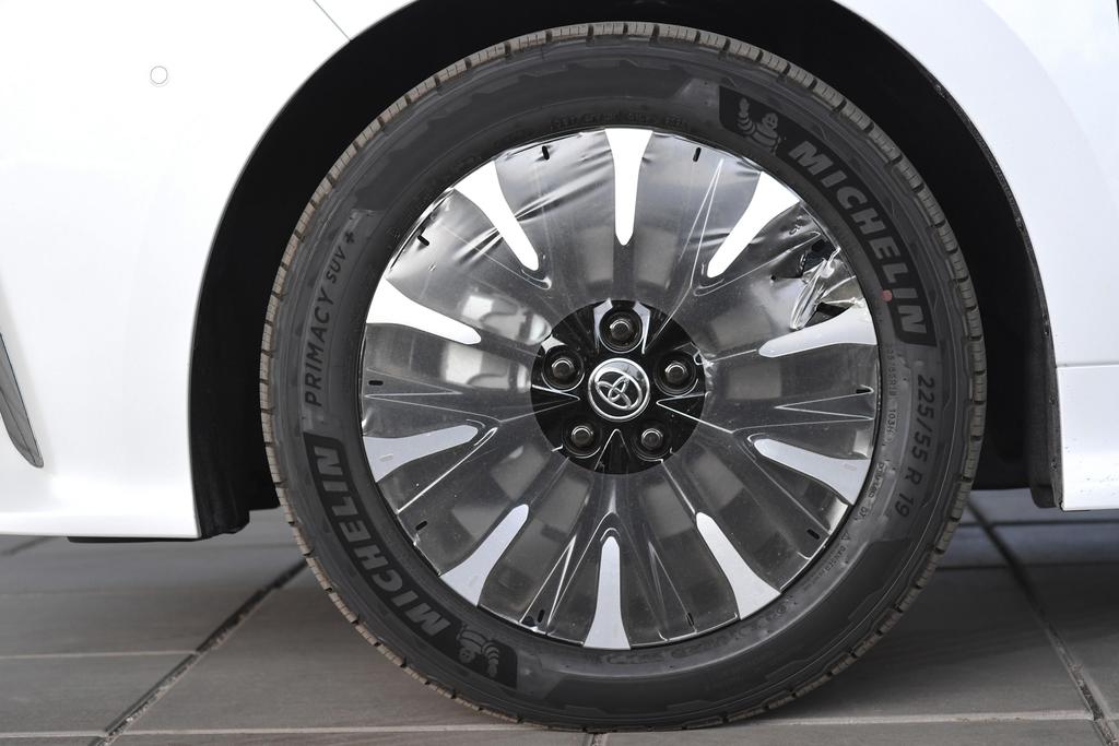 商务座驾推荐,五菱商务堪比埃尔法