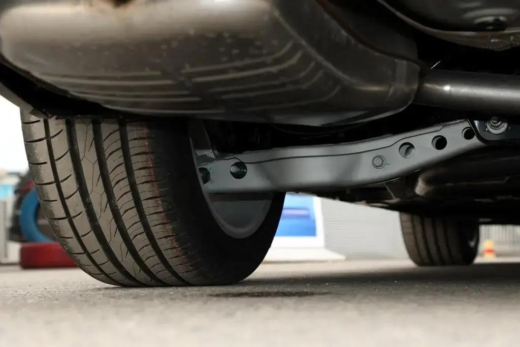 别克君威2020款多重,别克君威有哪些安全配置