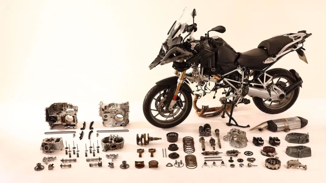 宝马1250gs无级变速,宝马gs1250传动轴断裂