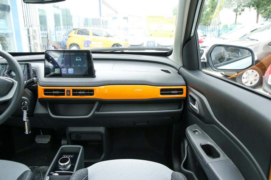 雷丁芒果售价2.98万元续航300公里,雷丁芒果max3门4座什么时候上市