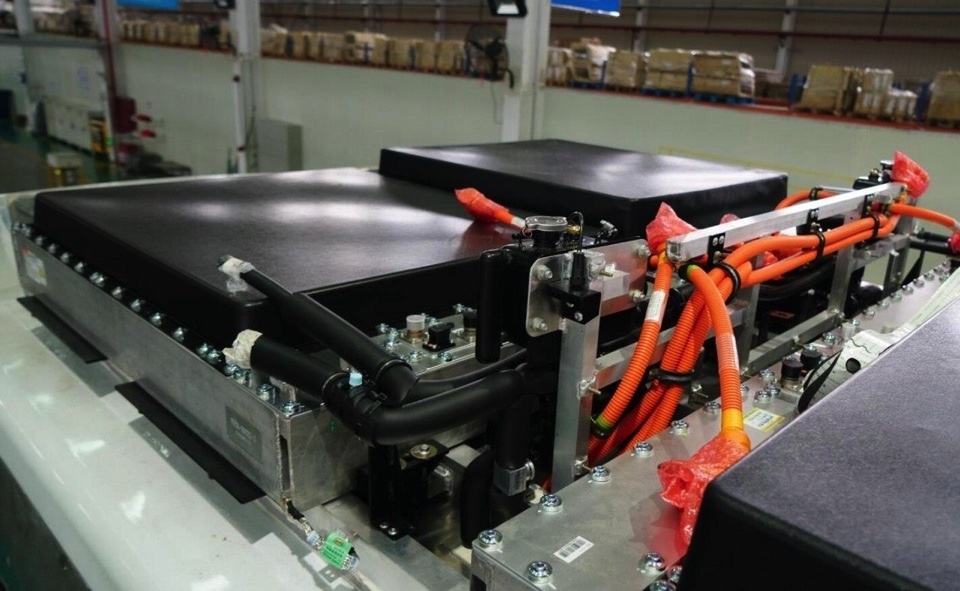 电动汽车续航衰减怎么解决,电动汽车一年续航衰减50公里