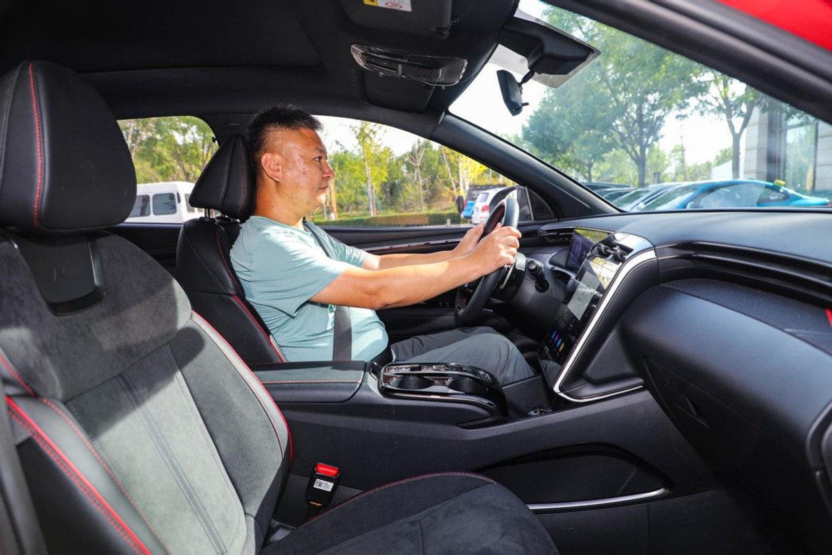 第五代途胜l豪华版功能讲解,途胜自驾出游