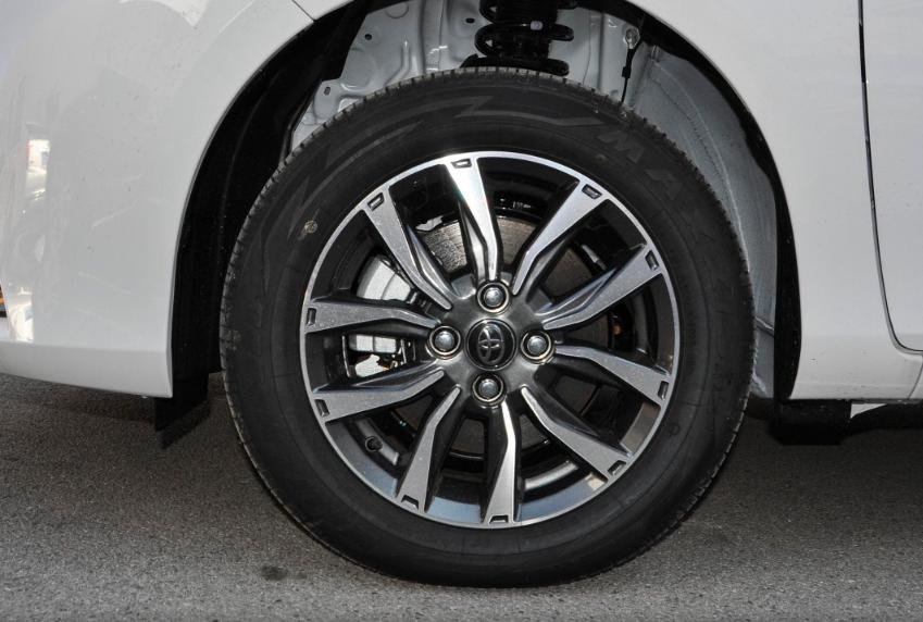 丰田yarisl致炫2014款1.5g二手车,丰田致炫哪一款值得购买