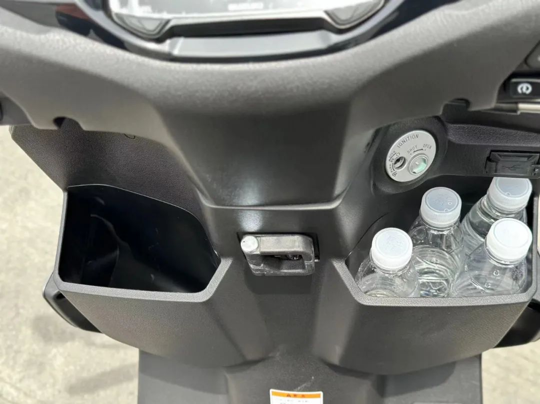 轻骑铃木uy125百年纪念款护杠,轻骑铃木uy125最新款多少钱