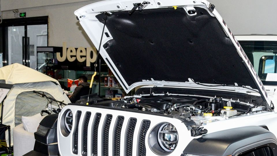 二手牧马人多少钱一辆最新报价,成都二手牧马人柴油版老车