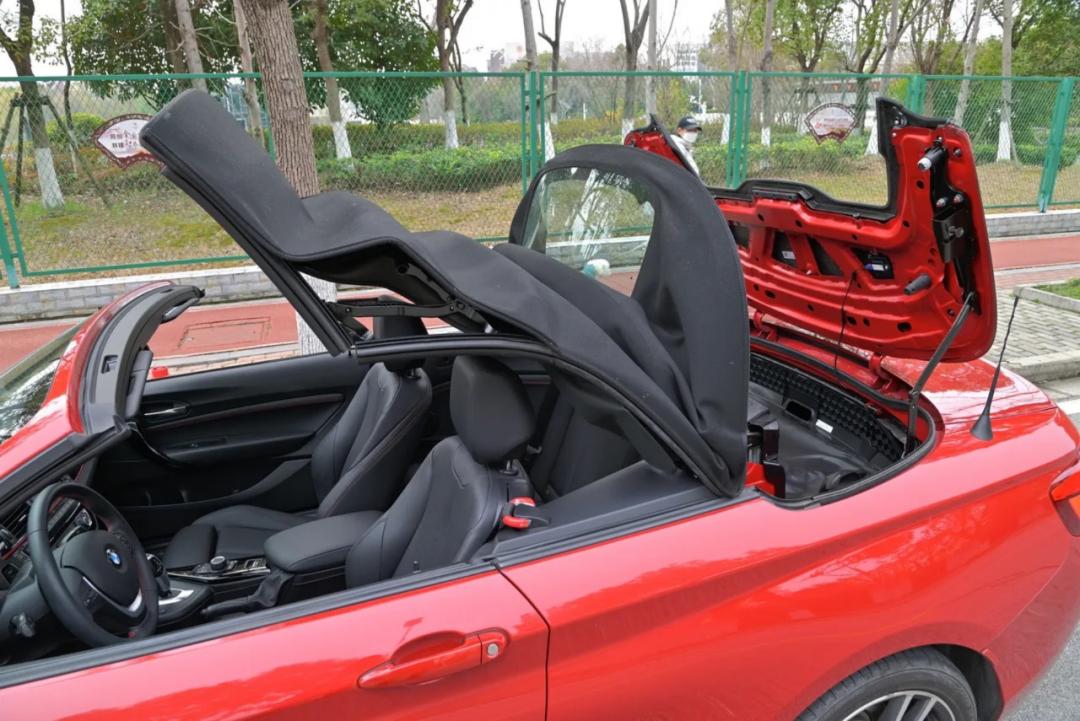 二手宝马2系敞篷选哪一款,宝马220i敞篷2024款