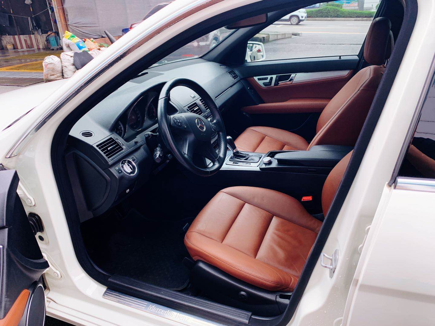 w204奔驰c旅行版昆明,w204奔驰c是哪一款