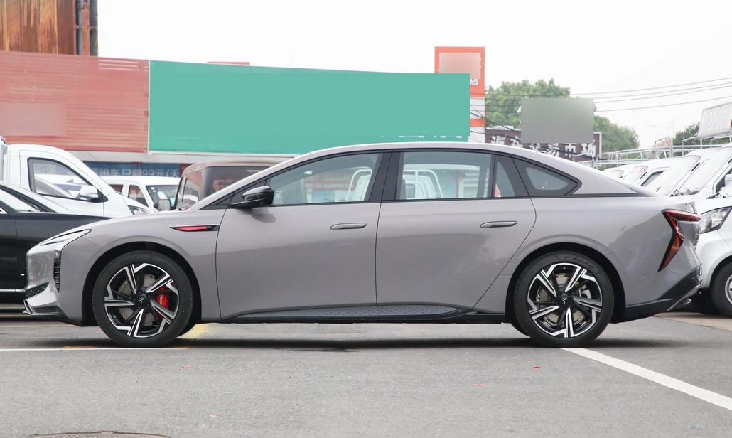 红旗新能源车eh7,eh7红旗