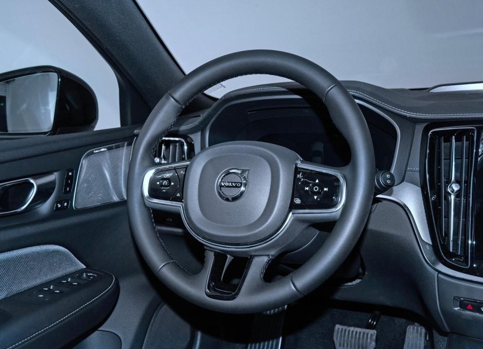 沃尔沃旅行车v60和v90多少钱,想要旅行的家用车