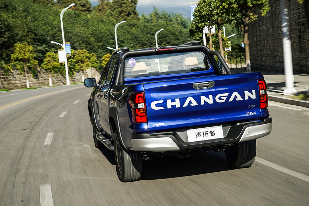 长安皮卡览拓者白色试驾视频,长安览拓者皮卡试驾