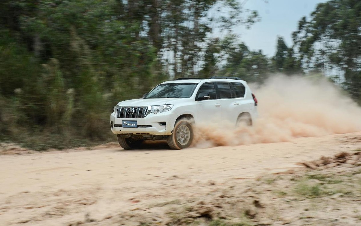 黑熊at轮胎对比百路驰,黑熊行者对比百路驰ko2哪个好