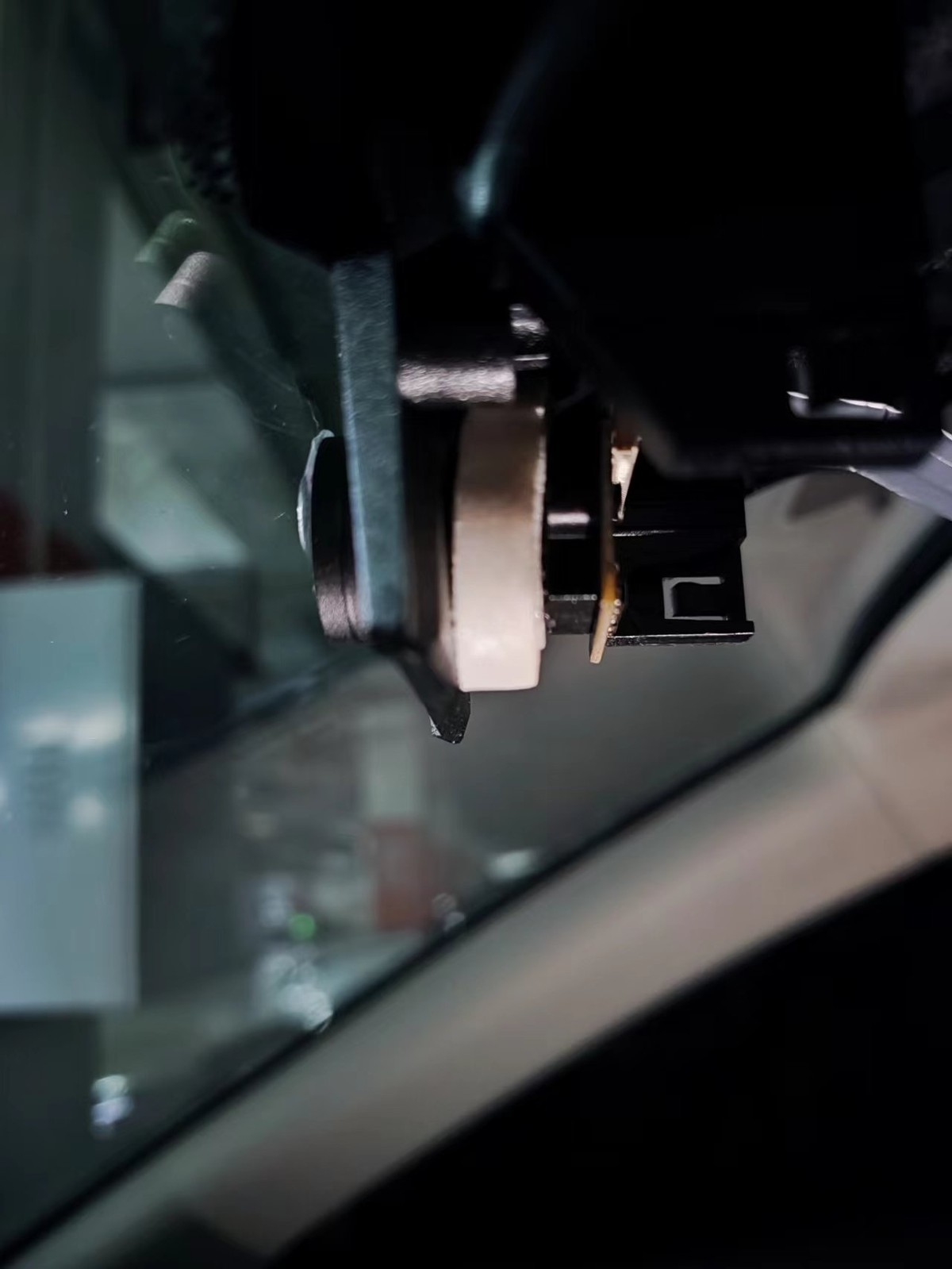 元plus尊荣版行车记录仪安装,比亚迪元plus510尊荣版行车记录仪