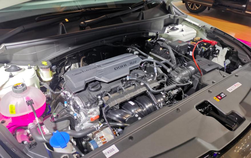 全新狮跑2019款,实拍全新一代起亚狮跑