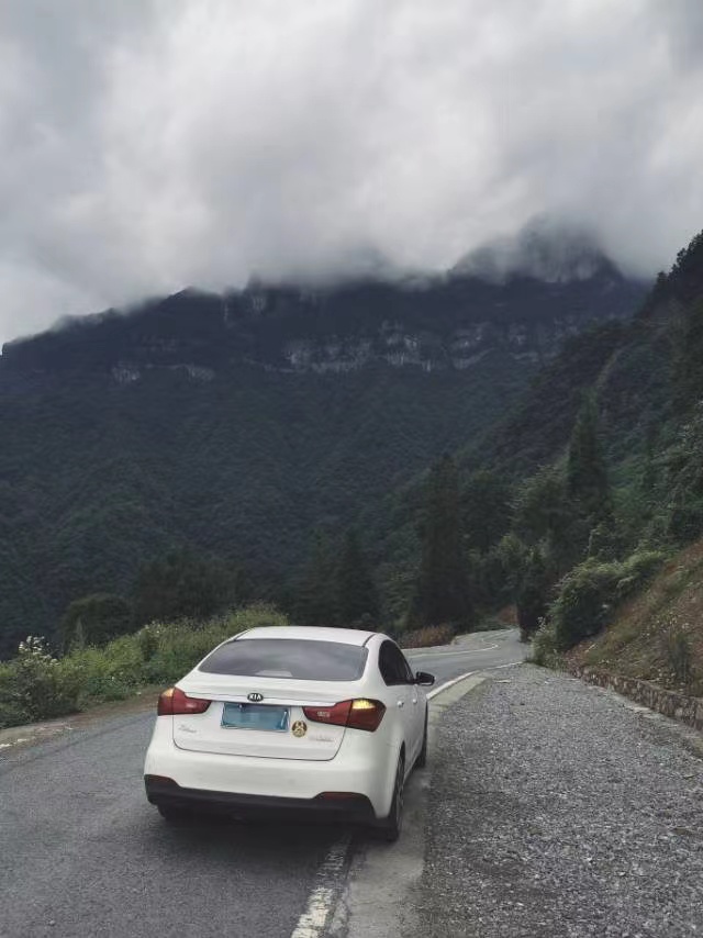 起亚k31.4t,k3起亚2021款