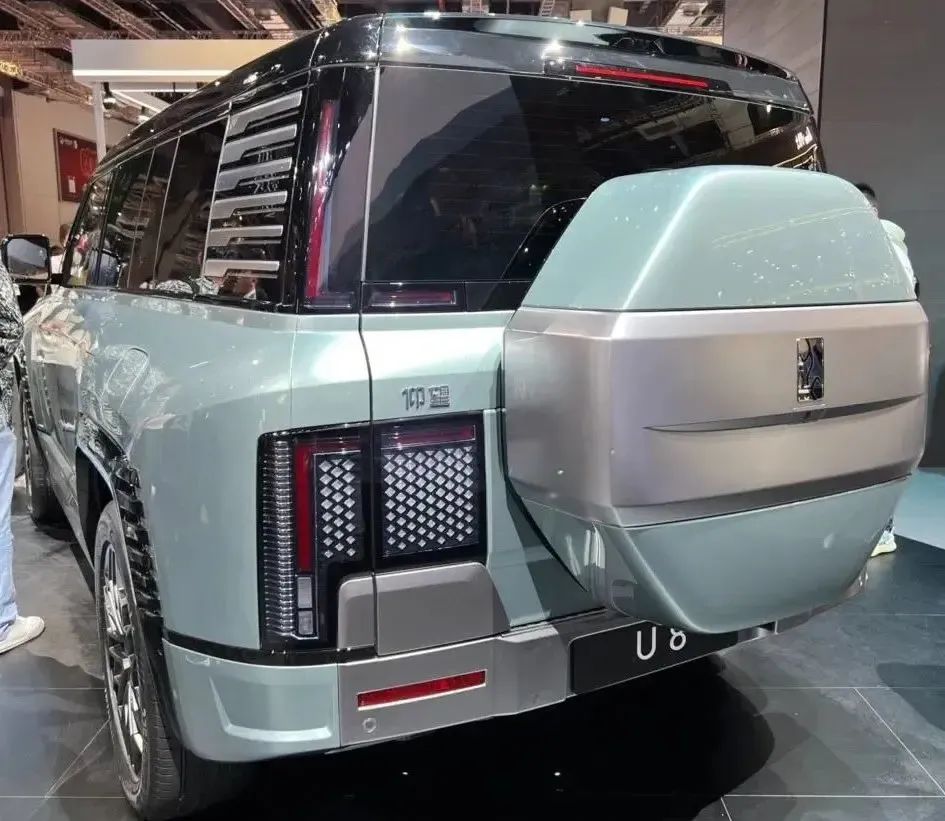 仰望u8109w和160w区别,仰望u8卖109.8值不值