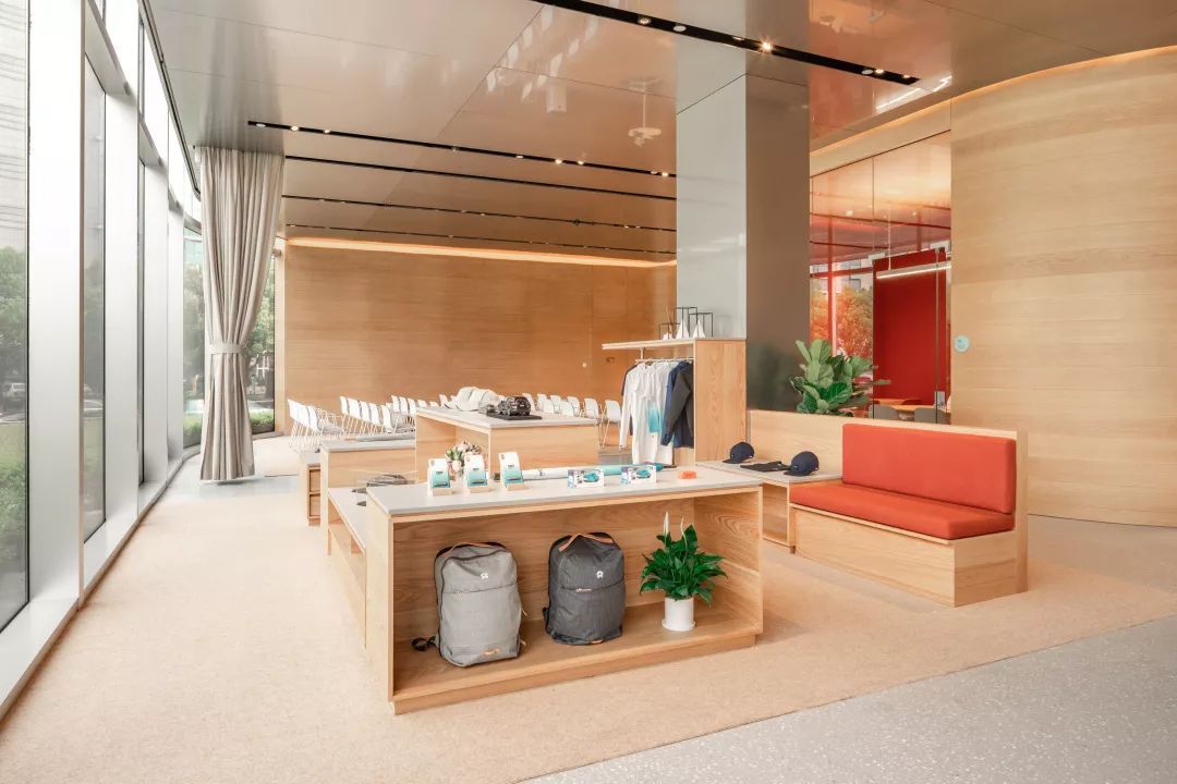 一个坐墩多少钱,月收入多少适合买蔚来