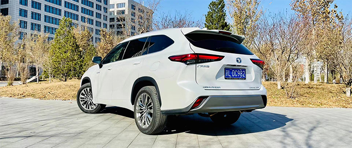 汉兰达第三代和第四代哪个底盘好,四代汉兰达提速怎么高高低低