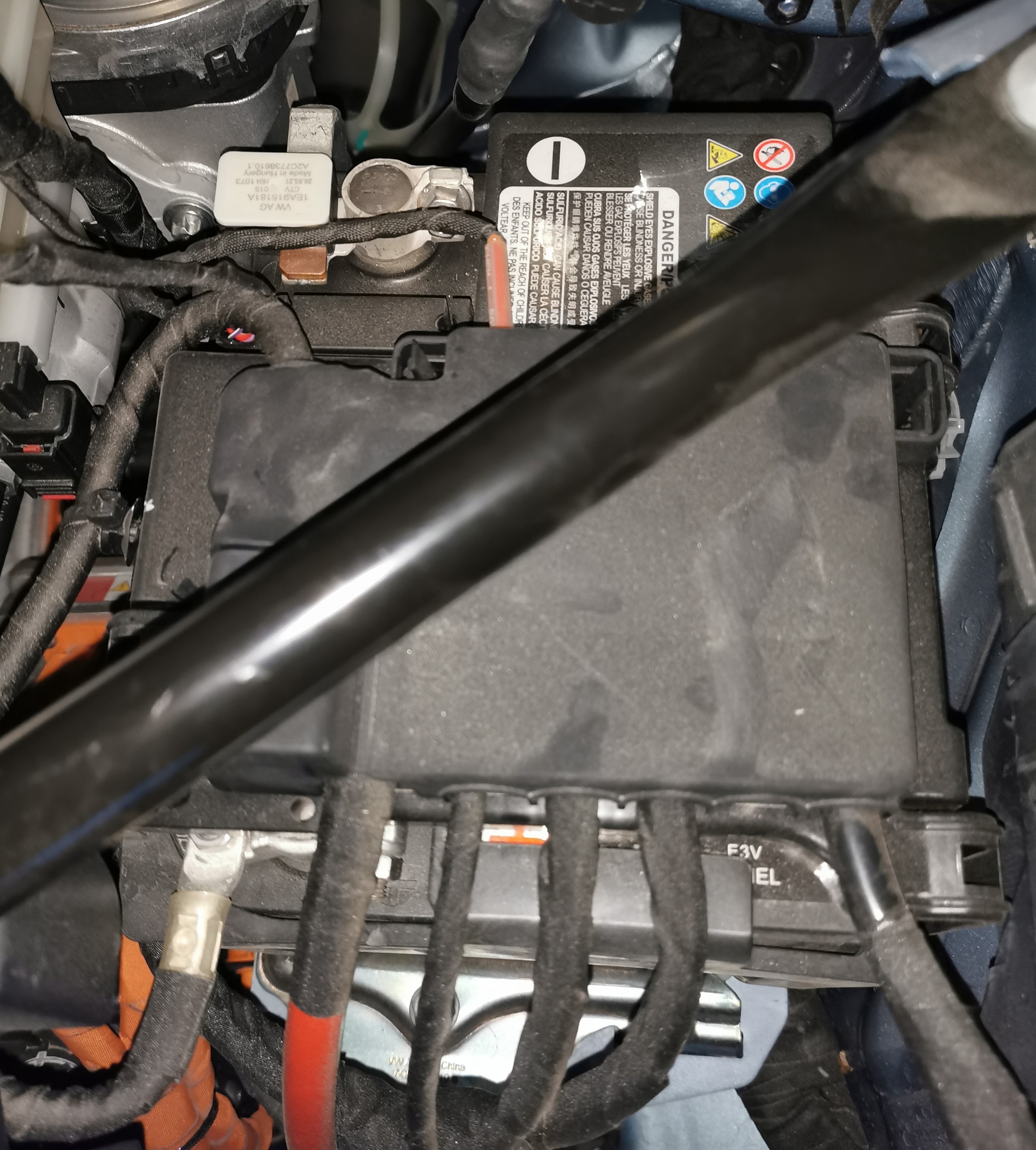 19款大众电瓶是什么型号,大众配的什么牌子的电瓶