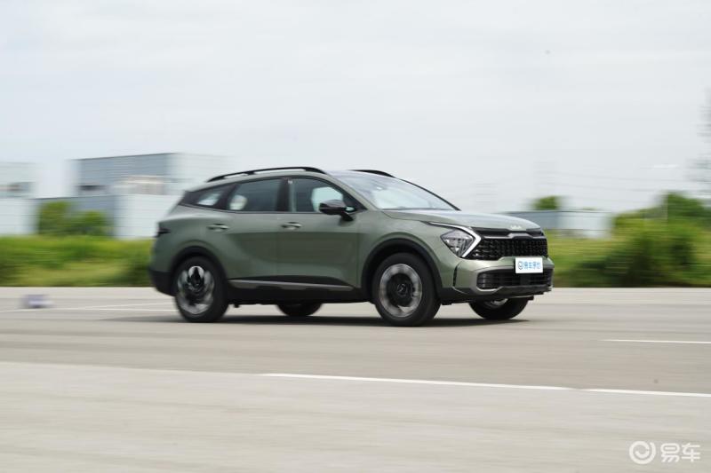 起亚sportage狮铂拓界四驱系统,起亚狮铂拓界2.0第一视角试驾