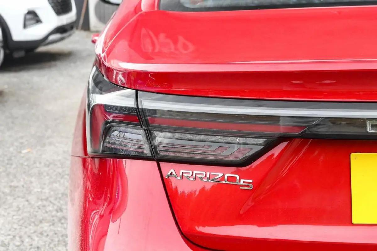 顶配9.99万，两套动力可选，全系自动挡，省油好开