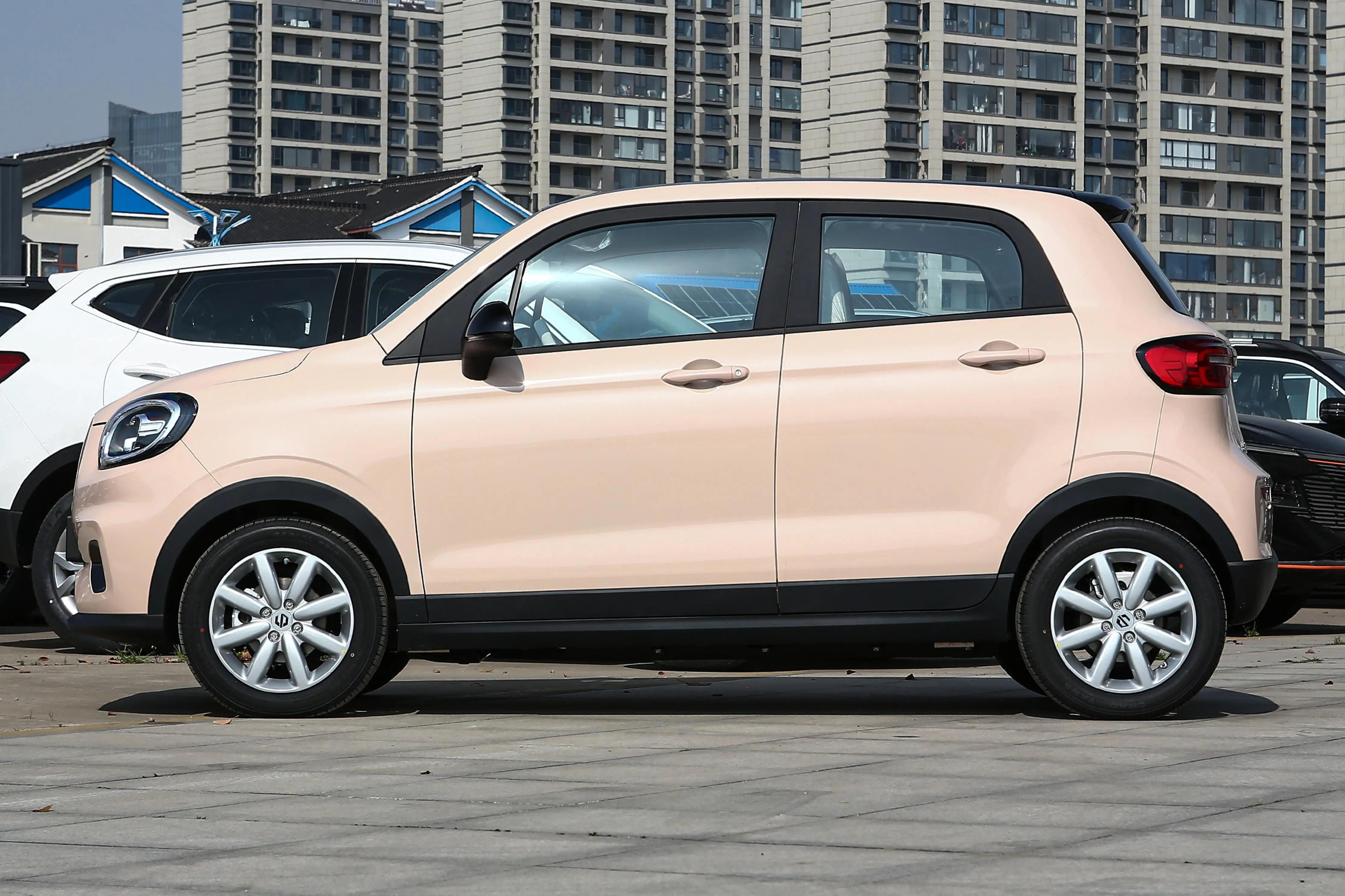 适合女性开的安全性能好的车,女孩子应该买一辆好车吗