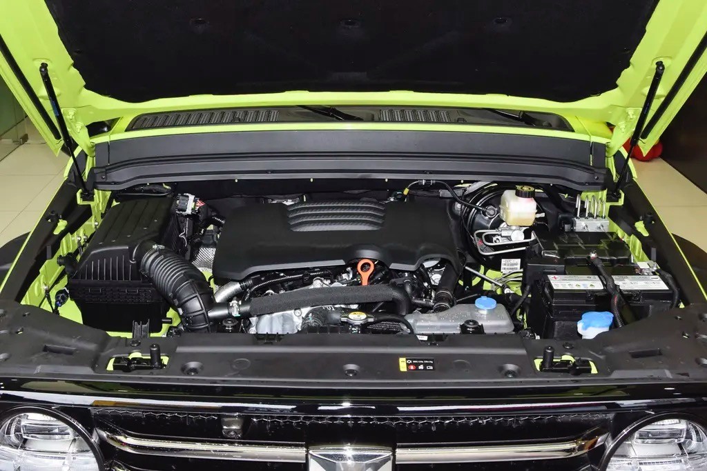 坦克300发动机技术解析，2.0T的动力究竟表现如何？