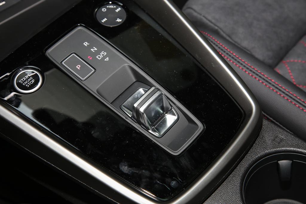 全新奥迪a4l落地价,全新奥迪A3L价格及图片