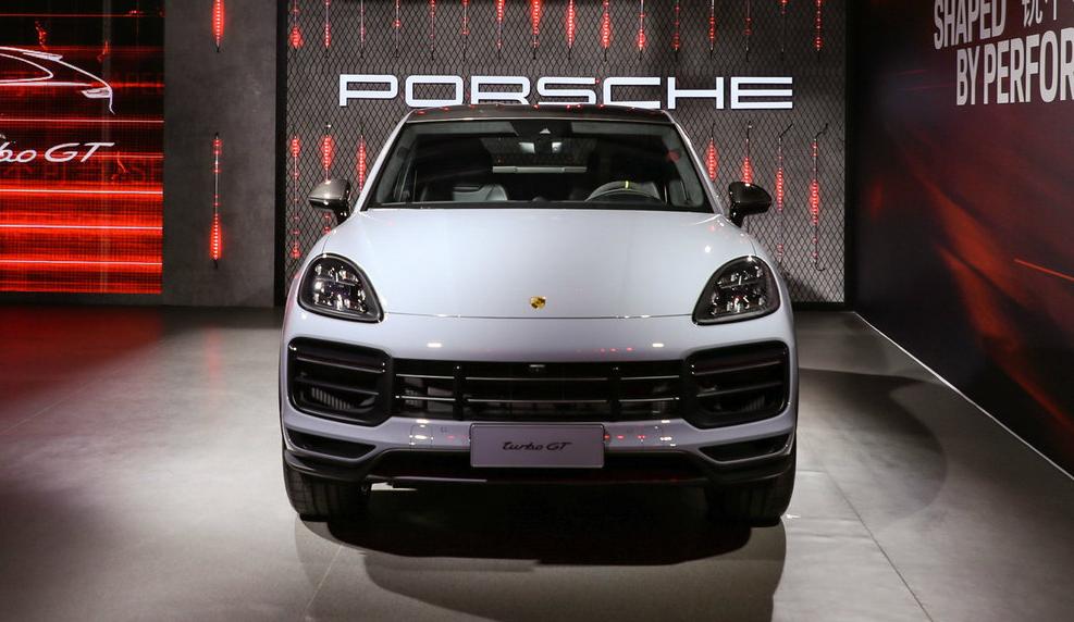 豪华车最不保值车型排行榜,国产豪华车品牌排行榜前十名