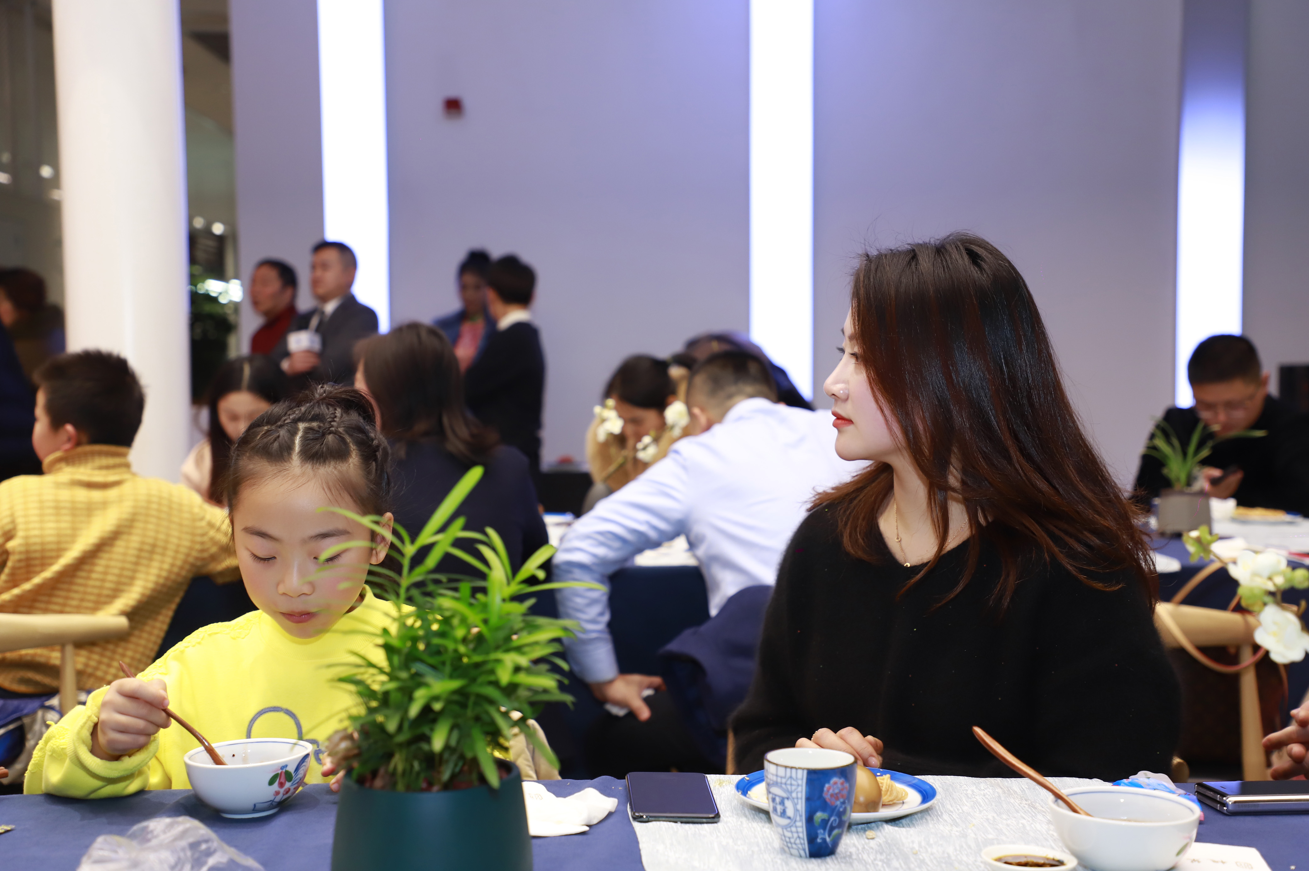 南京宝利丰福利,南京宝利丰前台接待