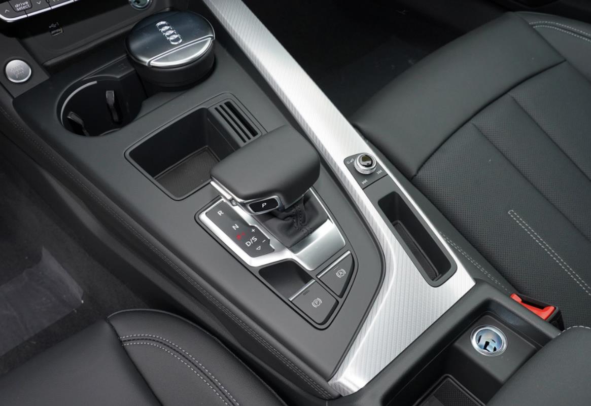 奥迪a4l40tfsi时尚动感试驾,奥迪a4l40tfsi深度评测