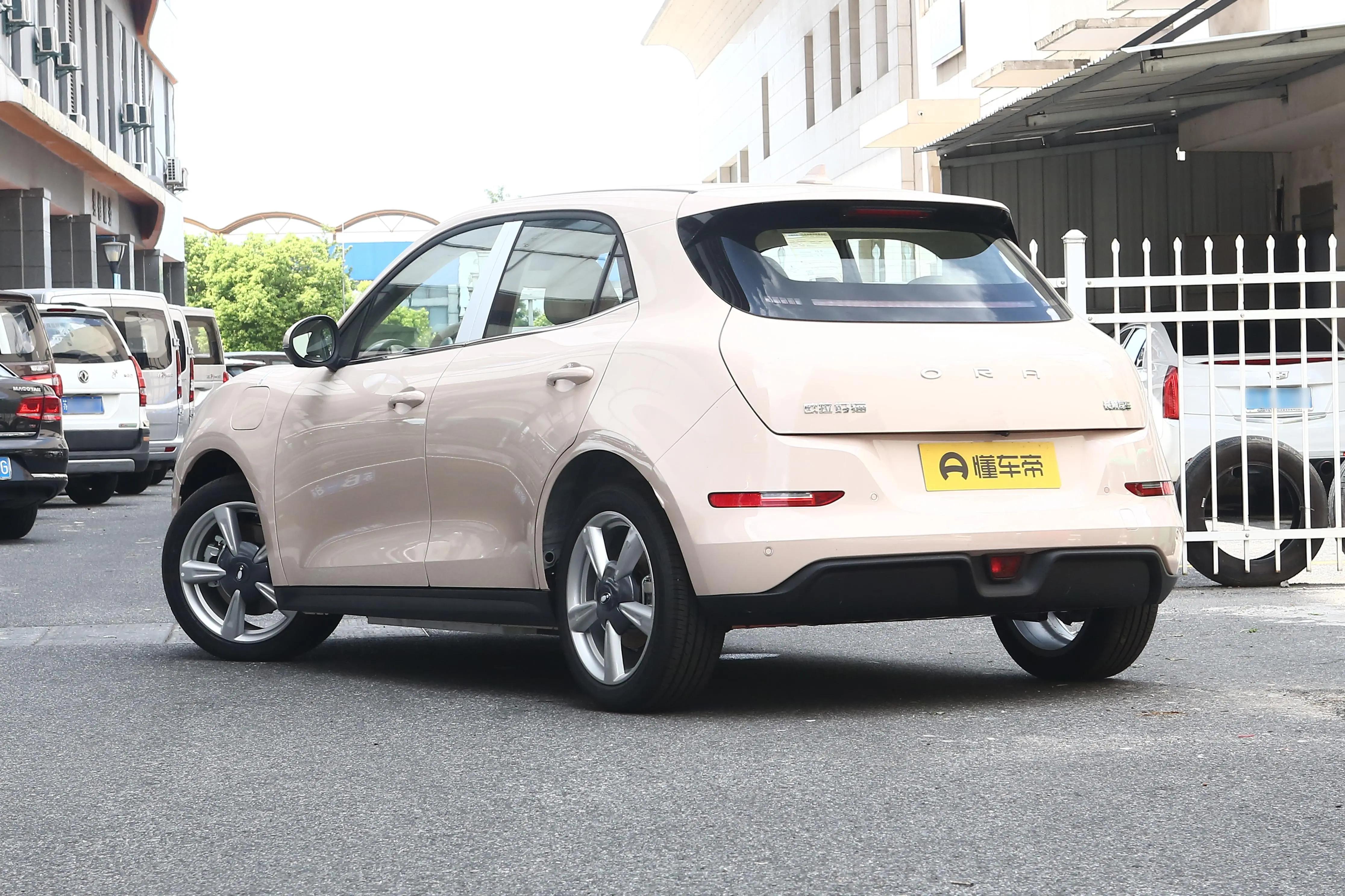 性价比最高开不坏的代步车,推荐三款适合小姐姐的代步车