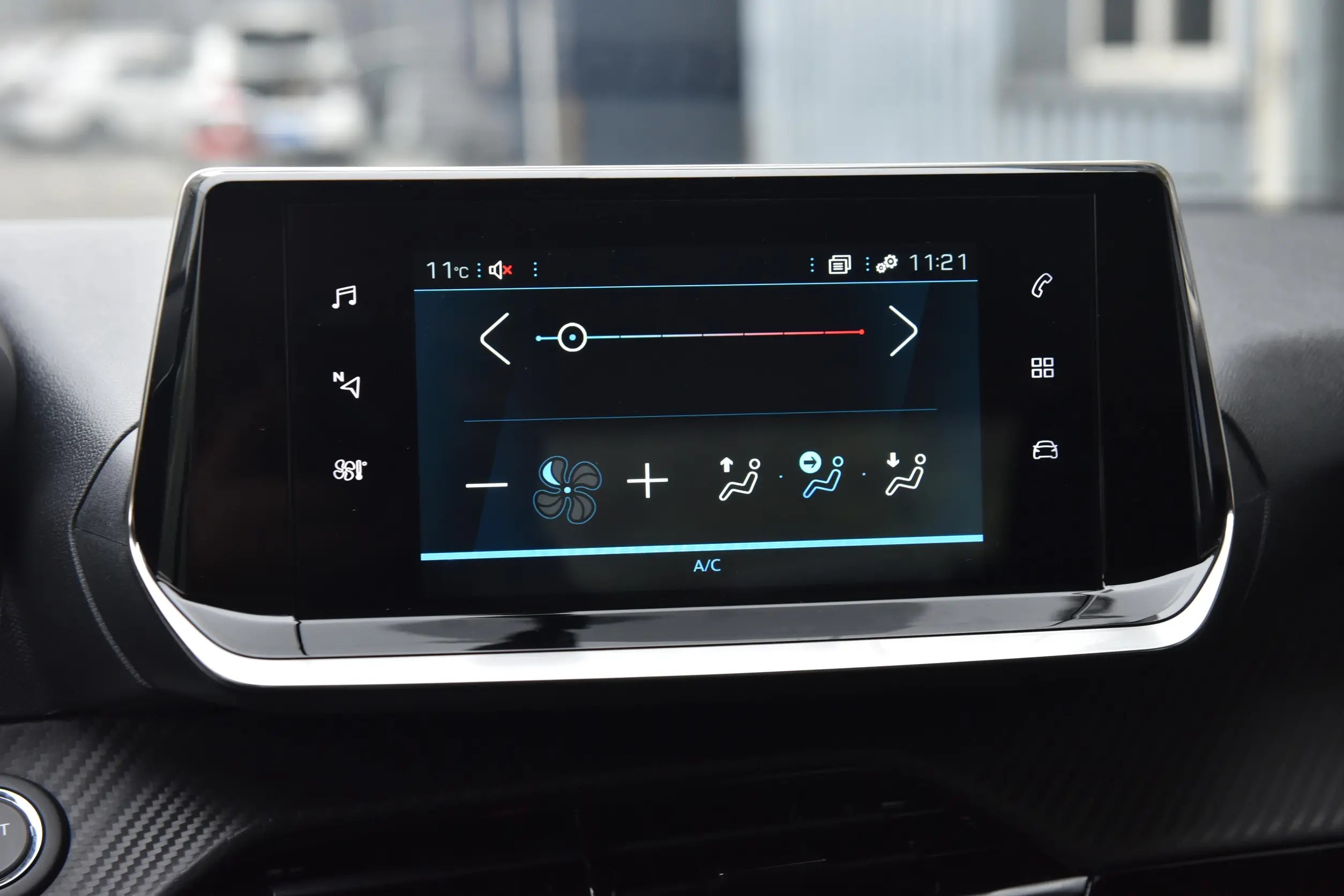 标致2008小型suv最新款,标致2008suv载重量