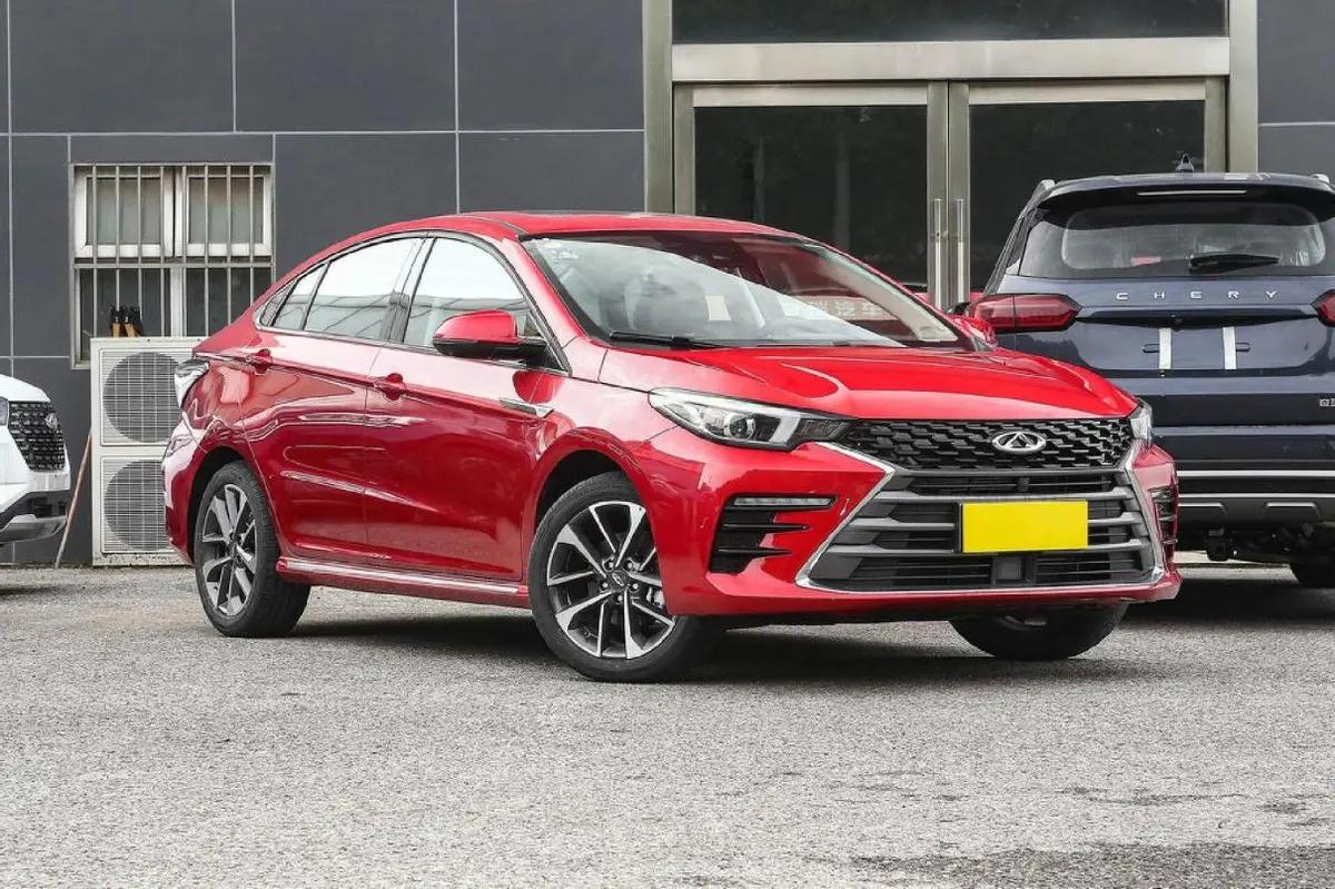 顶配9.99万，两套动力可选，全系自动挡，省油好开