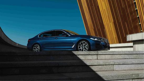 新bmw5系li,新bmw5系以豪华新境唤醒出行灵感