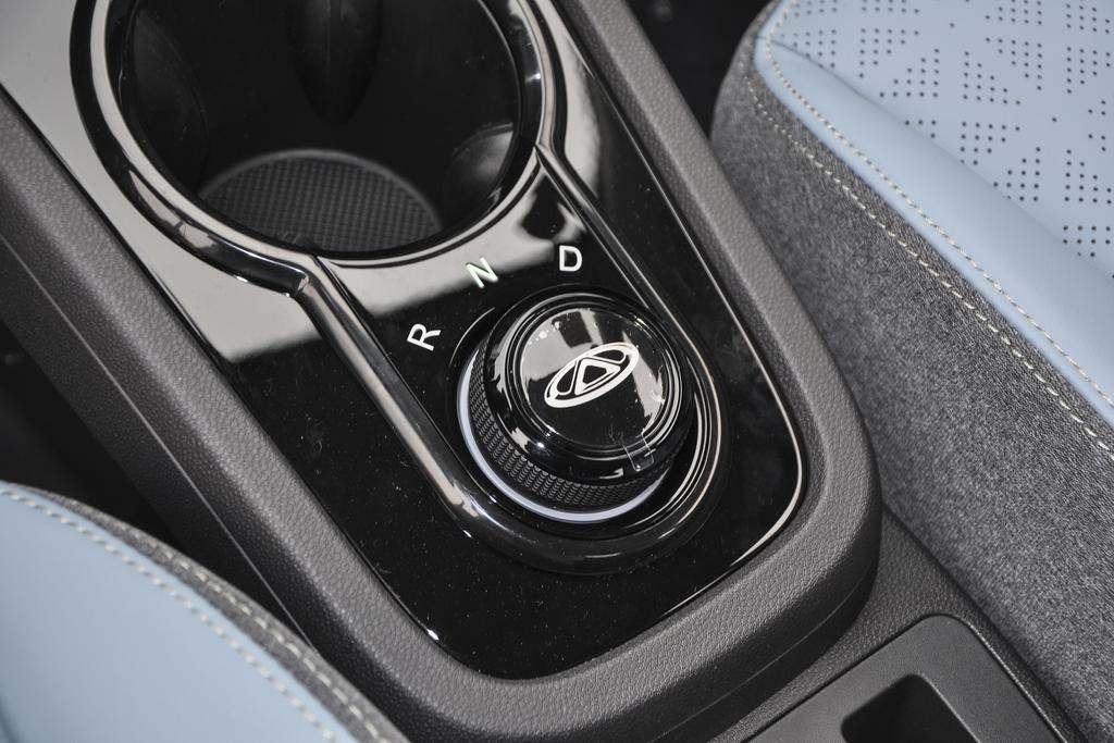 十几万的新能源suv小蚂蚁,小蚂蚁最新款车配置参数