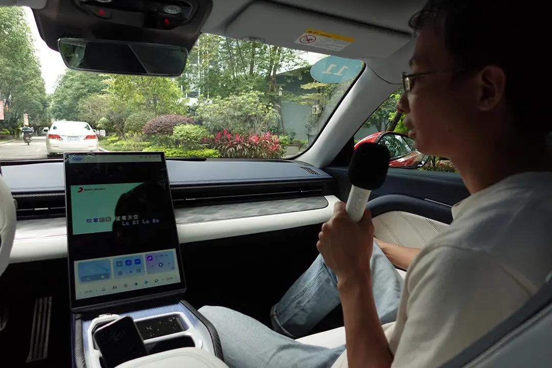 哪吒gt车机体验,哪吒gt动态测评