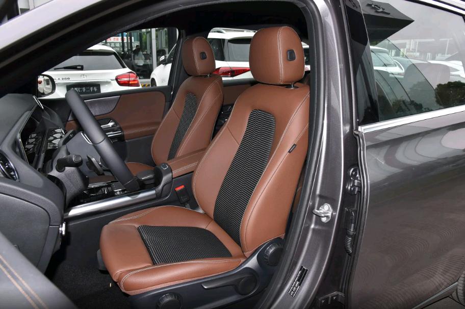 实用家用车全新奔驰b级,奔驰b级2020款使用感受