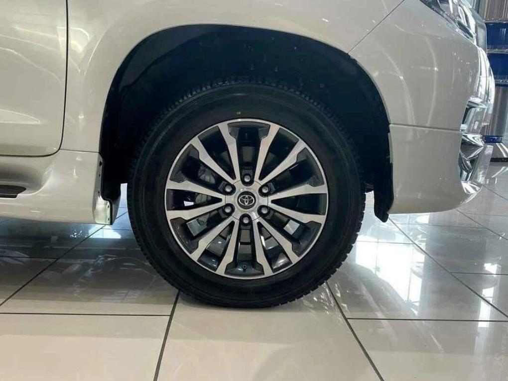 丰田普拉多2022款最高配款上市,丰田普拉多新车型曝出