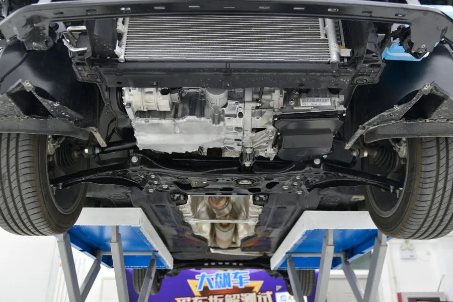 宝来朗逸速腾1.4t怎么选择,宝来朗逸速腾凌渡到底选哪个