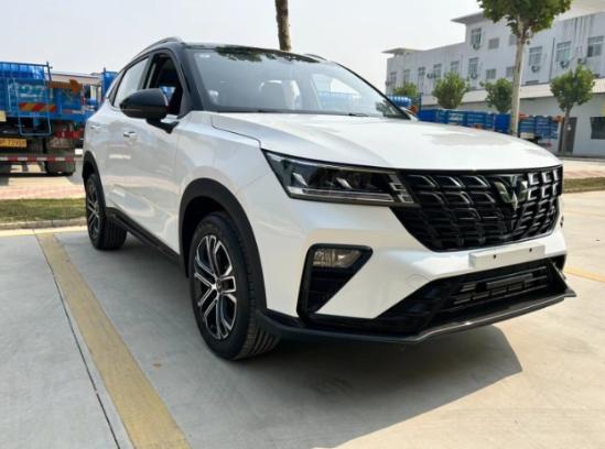 五菱星驰小型suv多少钱,五菱星驰suv2023款图片