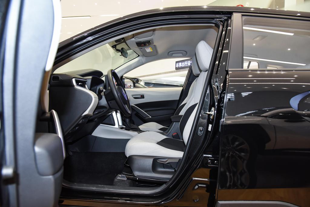 广汽丰田新款智能电混双擎汉兰达,广汽丰田新春团购会暨锋兰达上市