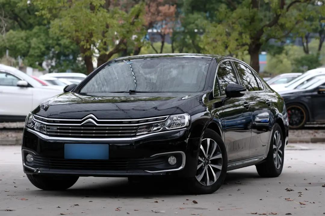 好开好看的轿车,好开又可以拉货的车