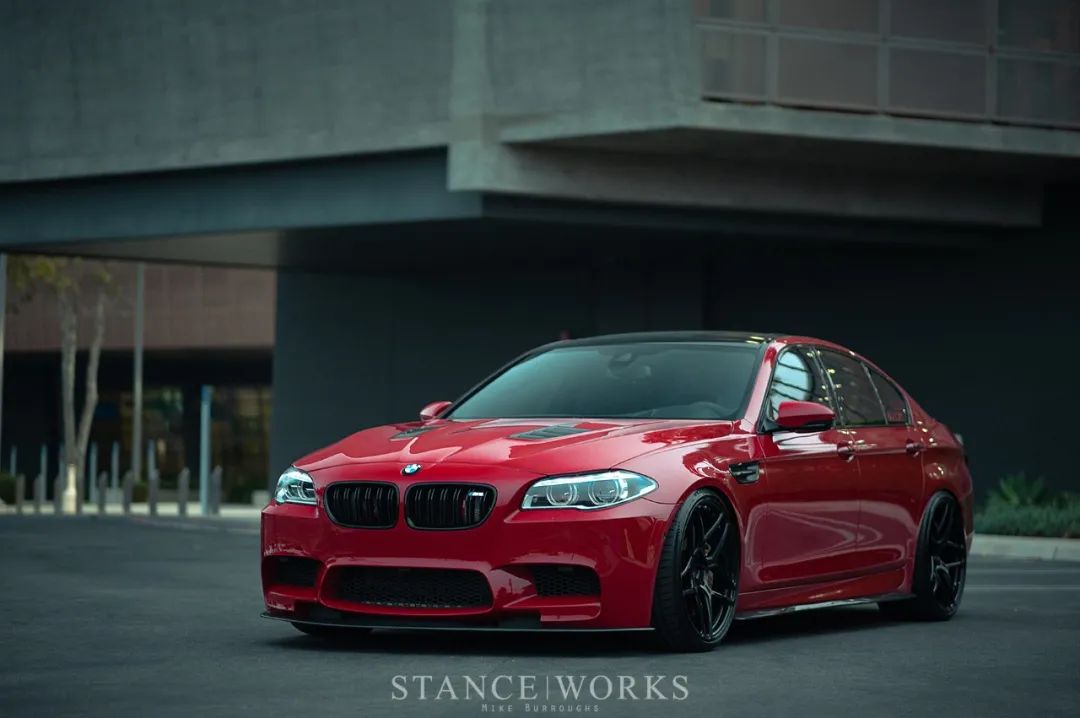 不到20万的宝马m5新款,性能不输s5