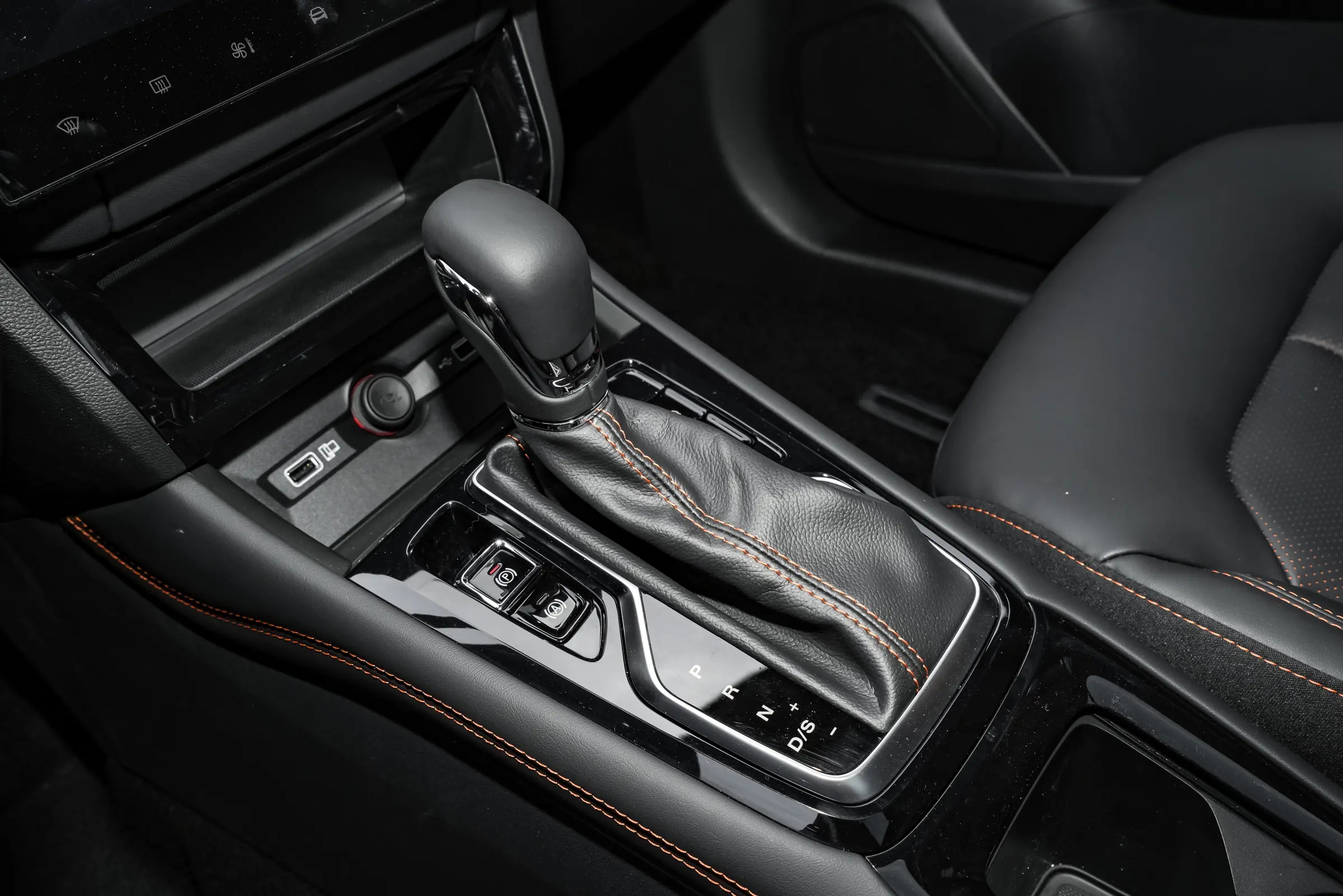 2018款荣威rx3真实油耗,高颜值油耗低suv5万以下