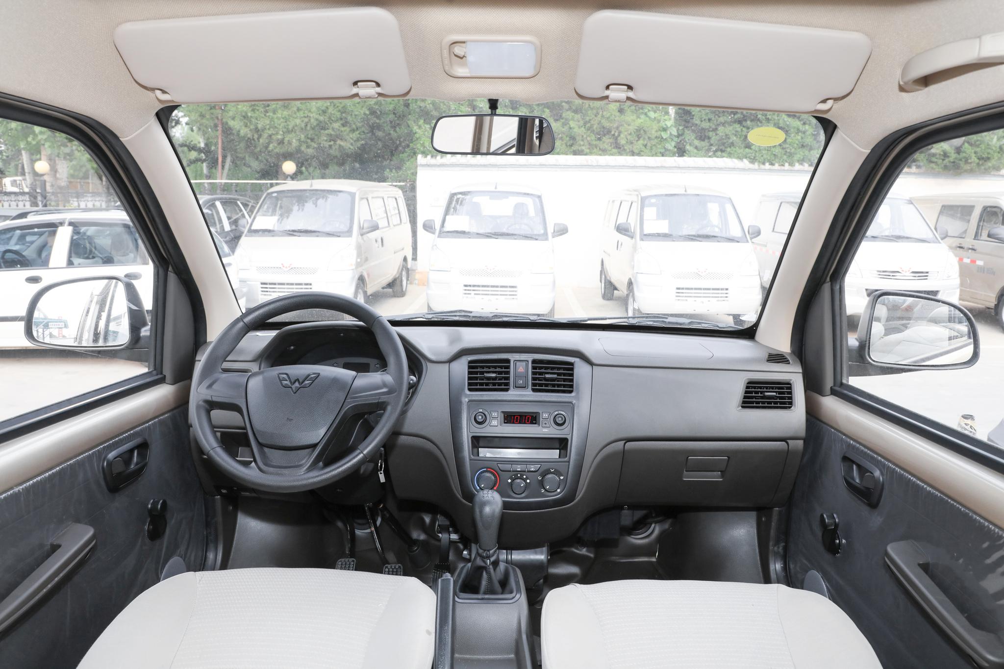 五菱车体验,五菱荣光s体验